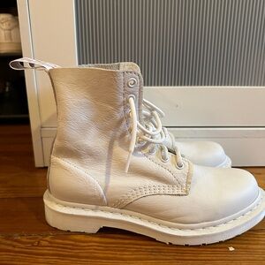 1460 Pascal Virginia Mono Optical white boot